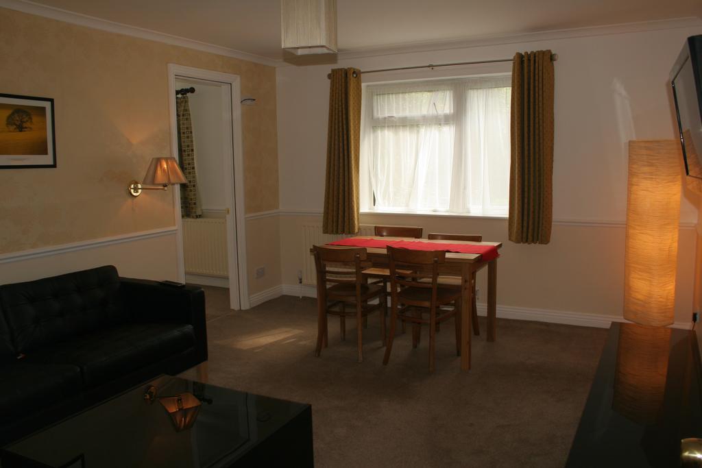 Byways Serviced Apartments ساليزبري الغرفة الصورة