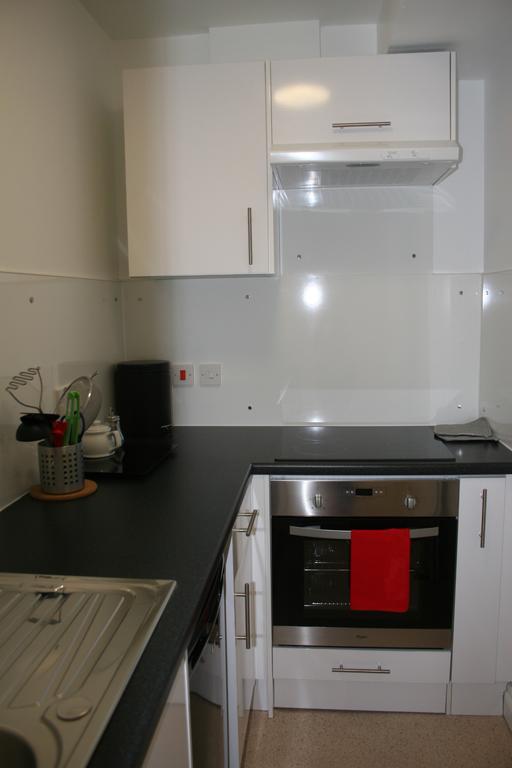 Byways Serviced Apartments ساليزبري الغرفة الصورة