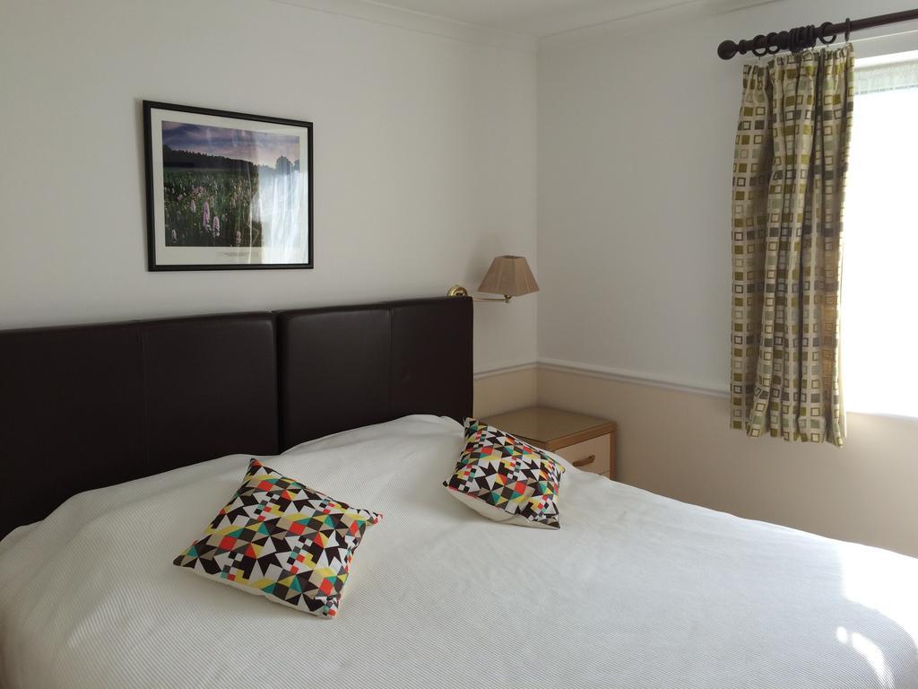 Byways Serviced Apartments ساليزبري الغرفة الصورة